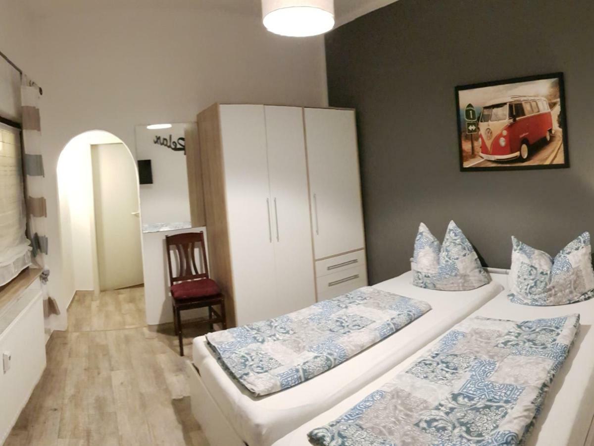 Gaestezimmer & Ferienwohnungen Thon Herbsleben Zewnętrze zdjęcie