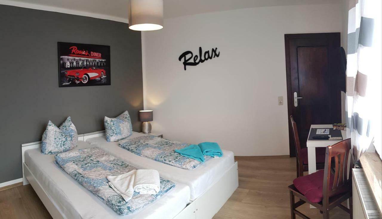 Gaestezimmer & Ferienwohnungen Thon Herbsleben Zewnętrze zdjęcie
